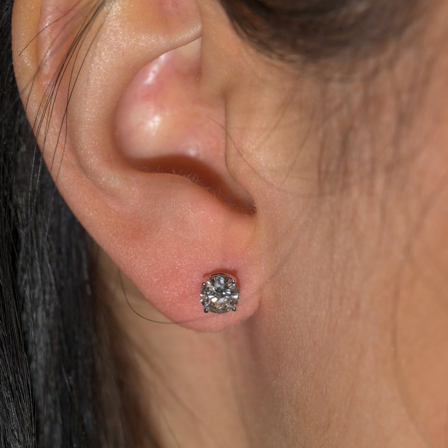 14k 50pt White Gold Round Stud Earrings 1.03 ctw