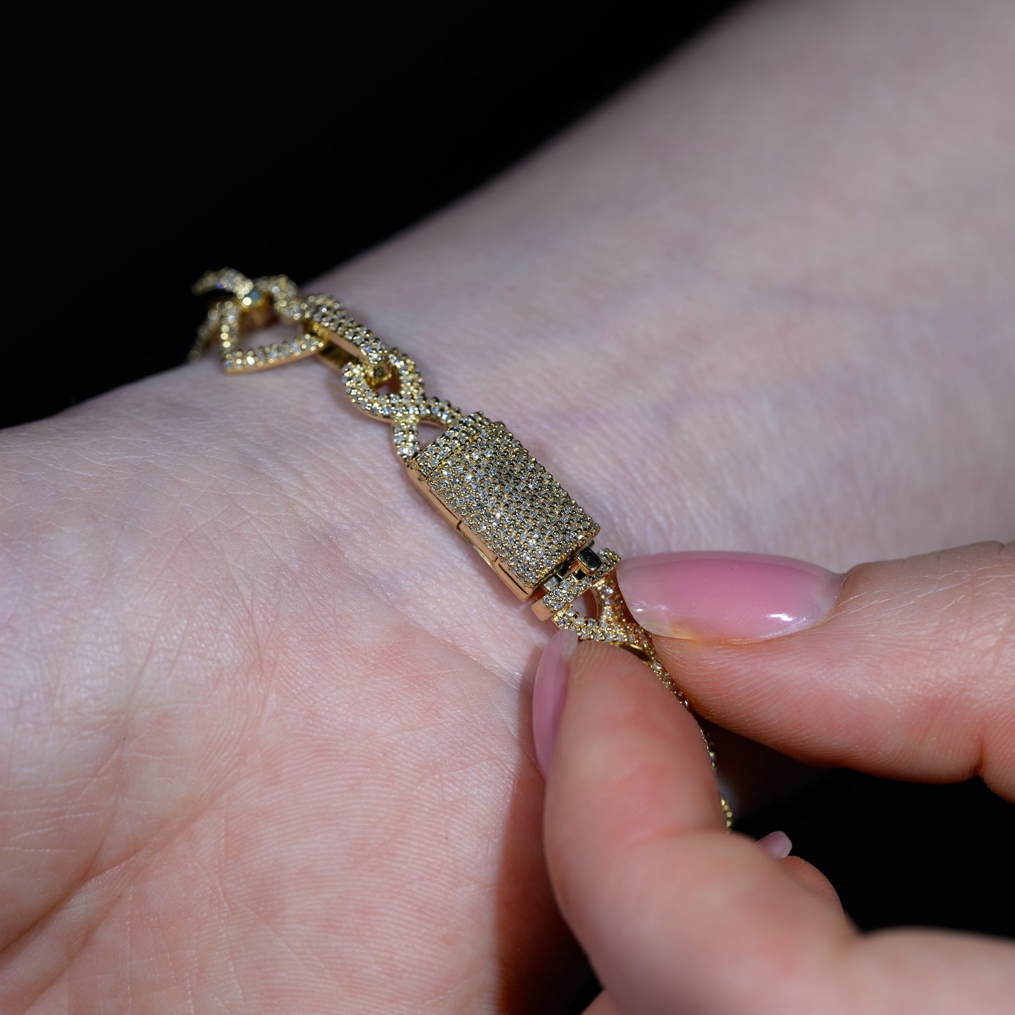 10k Yellow Gold Diamond Heart Bracelet 1.81 ctw